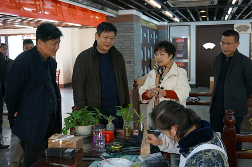 杭州市副市長張耕一行蒞臨王星記調研